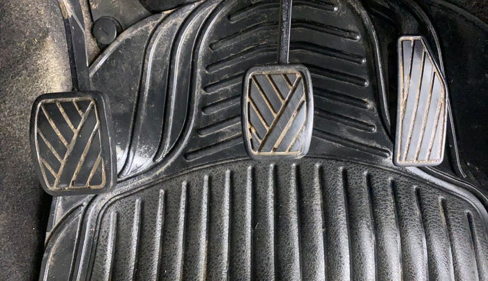 2019 Maruti New Wagon-R LXI CNG 1.0 L, CNG, Manual, 38,889 km, Pedals