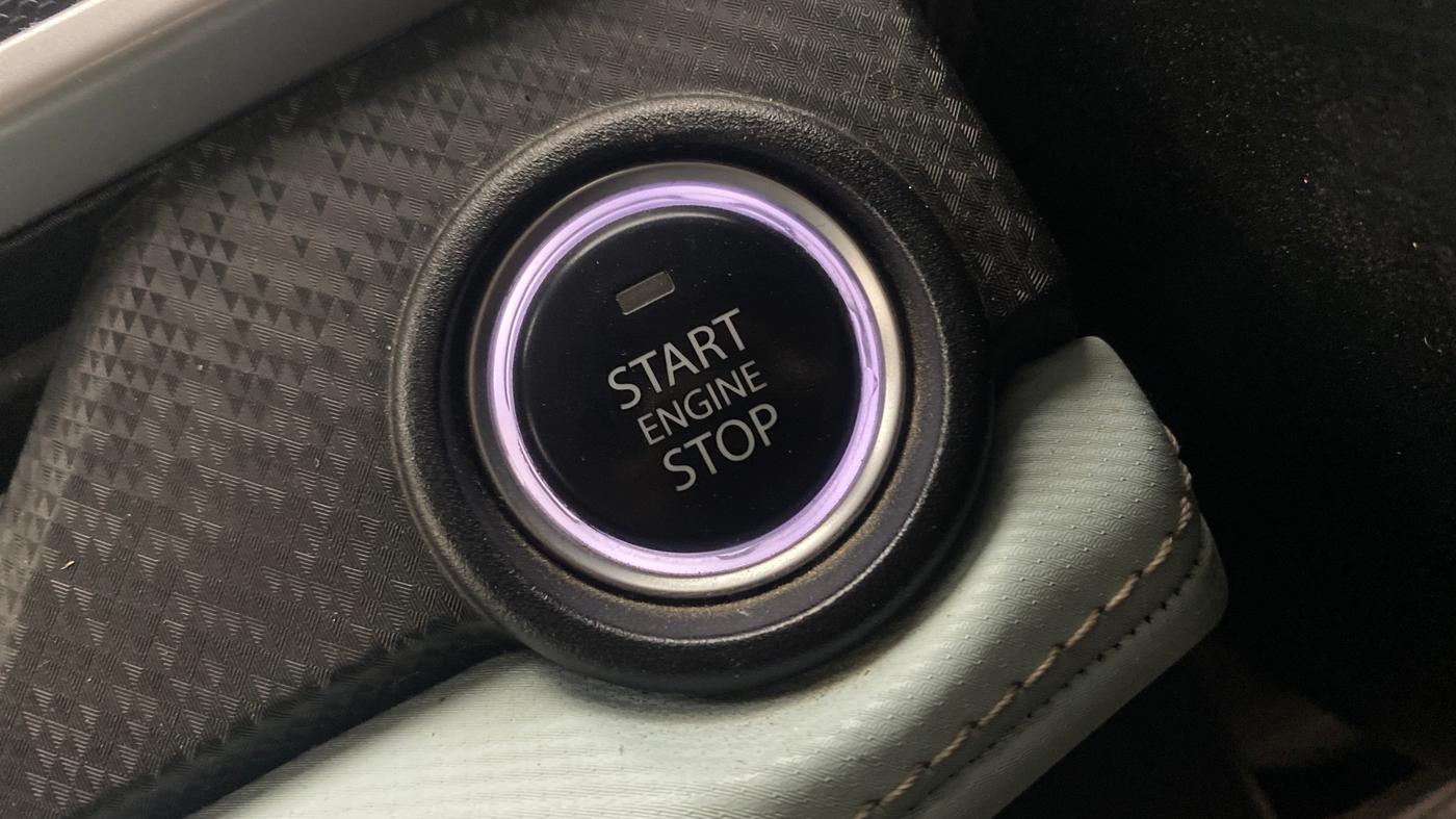 2023 Tata NEXON CREATIVE+ SUNROOF AMT DUAL TONE 1.2 PETROL, Petrol, Automatic, 69,330 km, Keyless Start/ Stop Button