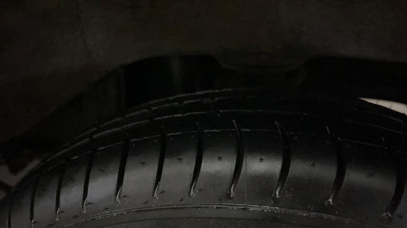 2015 Maruti Alto 800 LXI, Petrol, Manual, 43,979 km, Left Rear Tyre Tread