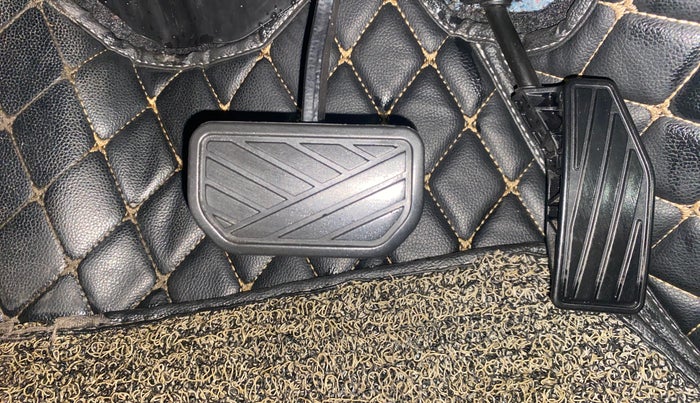 2020 Maruti Swift ZXI PLUS AMT, Petrol, Automatic, 30,409 km, Pedals