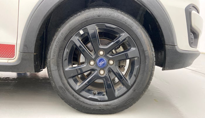 2020 Ford FREESTYLE FLAIR EDITION 1.2 PETROL, Petrol, Manual, 33,881 km, Right Front Wheel