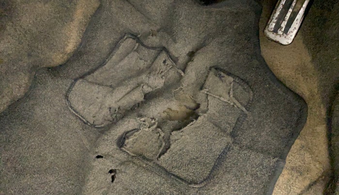 2010 Maruti A Star VXI, Petrol, Manual, 78,668 km, Flooring - Carpet is minor damage