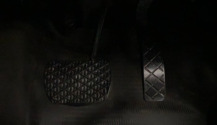 2022 MG ASTOR SHARP 1.5 CVT, Petrol, Automatic, 20,971 km, Pedals