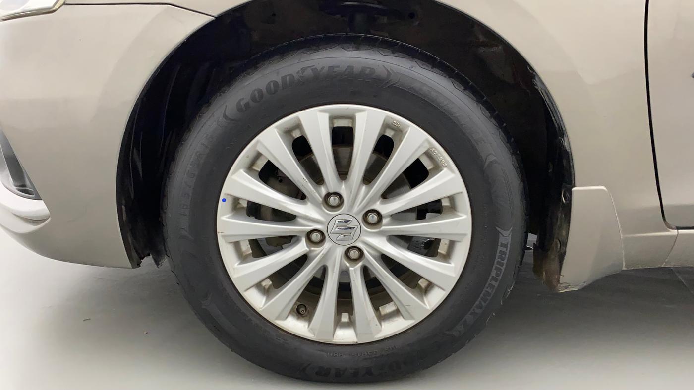 2020 Maruti Ciaz DELTA AT 1.5 SHVS PETROL, Petrol, Automatic, 41,619 km, Left Front Wheel