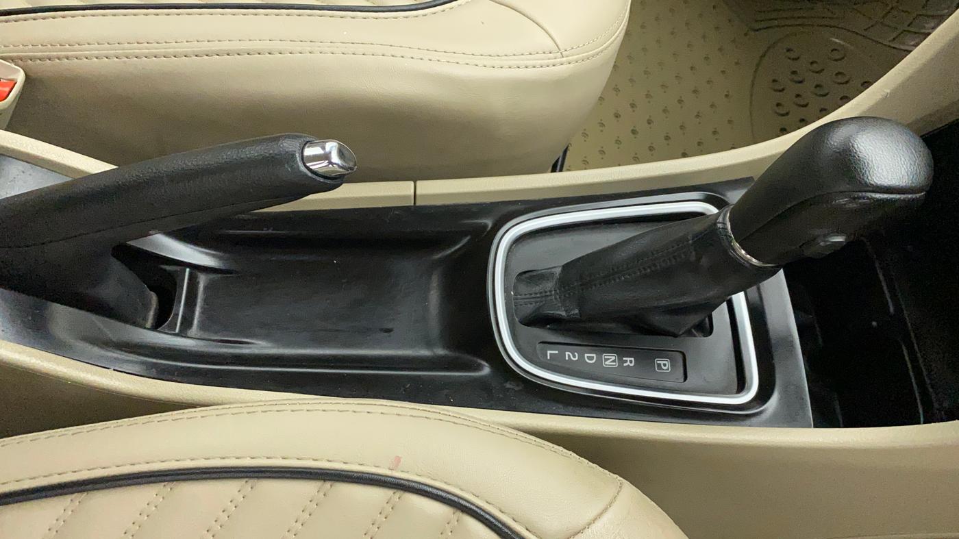2020 Maruti Ciaz DELTA AT 1.5 SHVS PETROL, Petrol, Automatic, 41,619 km, Gear Lever
