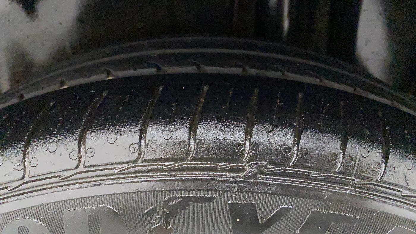2020 Maruti Ciaz DELTA AT 1.5 SHVS PETROL, Petrol, Automatic, 41,619 km, Left Rear Tyre Tread