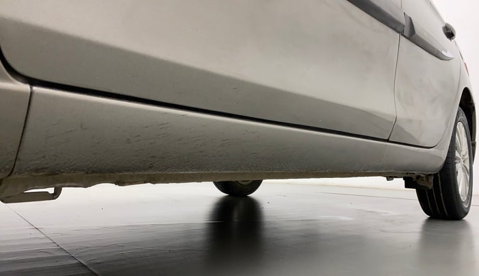 2020 Maruti Ciaz DELTA AT 1.5 SHVS PETROL, Petrol, Automatic, 41,619 km, Left running board - Paint has minor damage