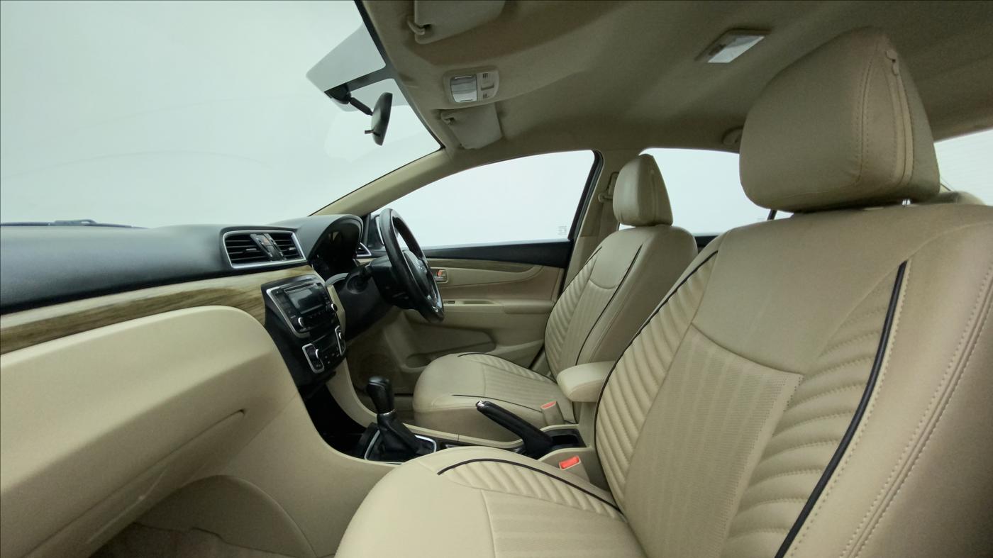 2020 Maruti Ciaz DELTA AT 1.5 SHVS PETROL, Petrol, Automatic, 41,619 km, Right Side Front Door Cabin