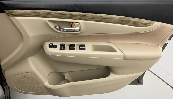 2020 Maruti Ciaz DELTA AT 1.5 SHVS PETROL, Petrol, Automatic, 41,619 km, Driver Side Door Panels Control