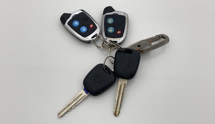 2018 Maruti Alto 800 LXI, CNG, Manual, 43,260 km, Key Close Up