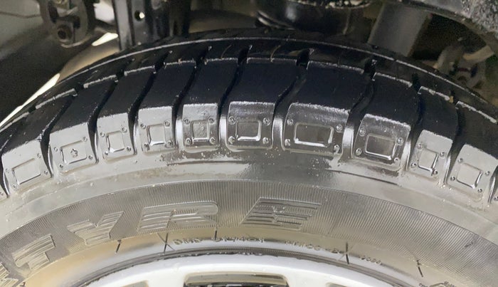 2018 Maruti Alto 800 LXI, CNG, Manual, 43,260 km, Right Rear Tyre Tread