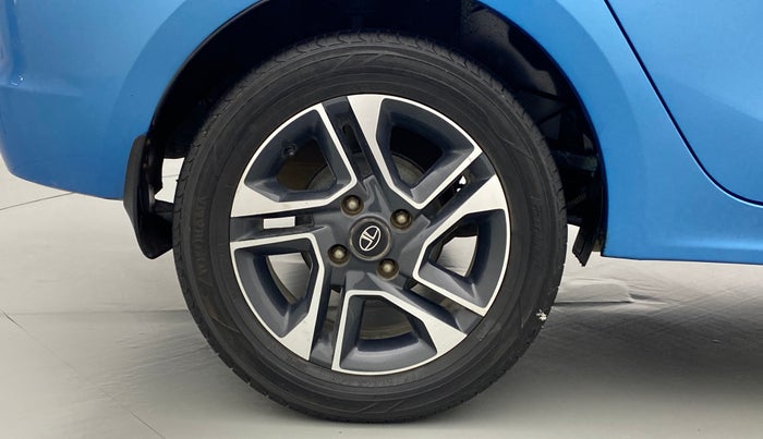 2017 Tata TIGOR Revotron XZA 1.2, Petrol, Automatic, 42,917 km, Right Rear Wheel