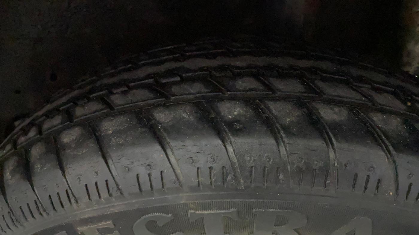 2016 Maruti Celerio VXI, Petrol, Manual, 37,022 km, Left Rear Tyre Tread