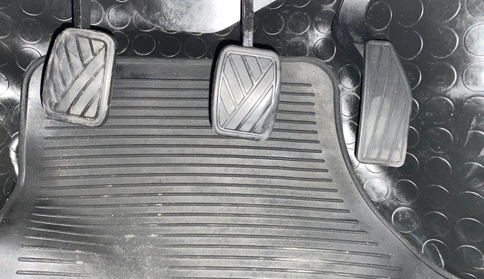 2016 Maruti Celerio VXI, Petrol, Manual, 37,011 km, Pedals