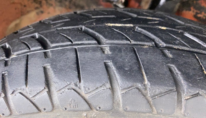 2013 Maruti Wagon R 1.0 LXI, Petrol, Manual, 38,879 km, Right Front Tyre Tread