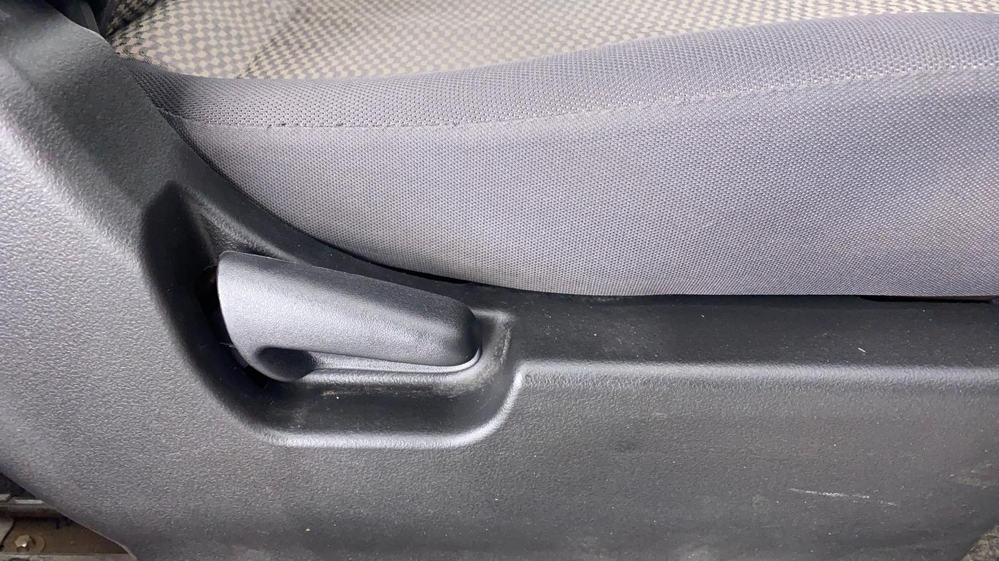 2013 Maruti Wagon R 1.0 LXI, Petrol, Manual, 38,879 km, Driver Side Adjustment Panel