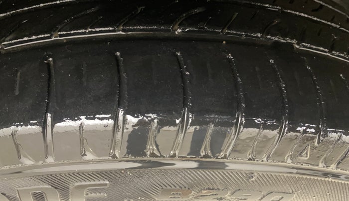 2014 Tata Nano TWIST XT, Petrol, Manual, 49,821 km, Right Front Tyre Tread