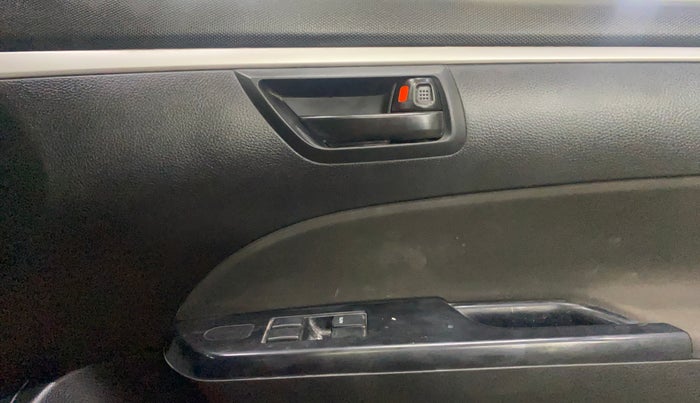 2016 Maruti Swift LXI (O), CNG, Manual, 91,835 km, Driver Side Door Panels Control
