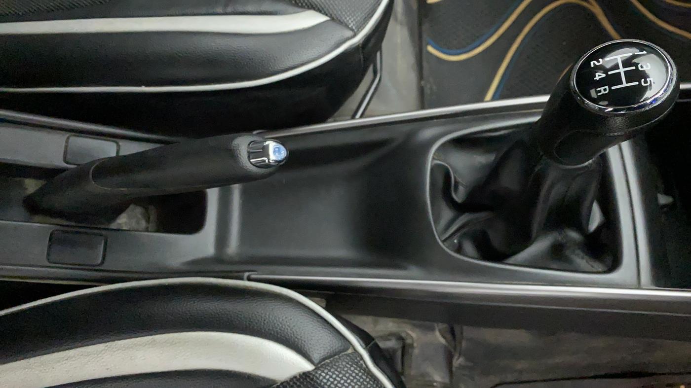 2019 Maruti Baleno ZETA 1.2 K12, Petrol, Manual, 29,123 km, Gear Lever