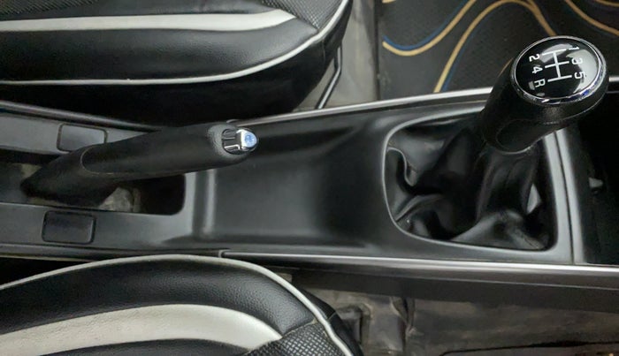 2019 Maruti Baleno ZETA 1.2 K12, Petrol, Manual, 29,123 km, Gear Lever