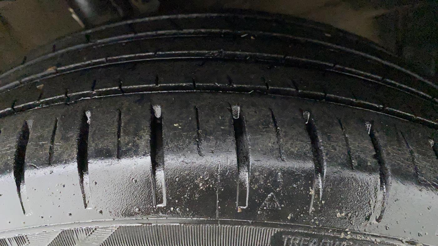 2019 Maruti Baleno ZETA 1.2 K12, Petrol, Manual, 29,123 km, Right Front Tyre Tread