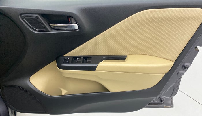 2017 Honda City SV MT PETROL, Petrol, Manual, 29,326 km, Driver Side Door Panels Control
