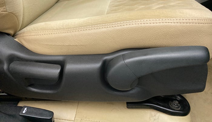 2017 Honda City SV MT PETROL, Petrol, Manual, 29,326 km, Driver Side Adjustment Panel