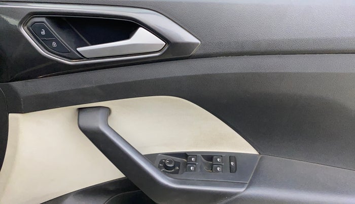 2024 Volkswagen TAIGUN TOPLINE 1.0 TSI MT, Petrol, Manual, 11,046 km, Driver Side Door Panels Control