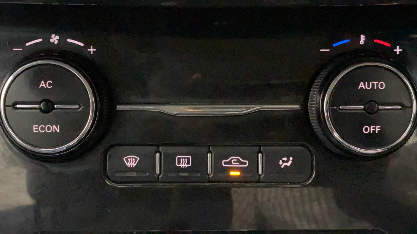 2018 Tata NEXON XZ PLUS DIESEL, Diesel, Manual, 69,566 km, Automatic Climate Control