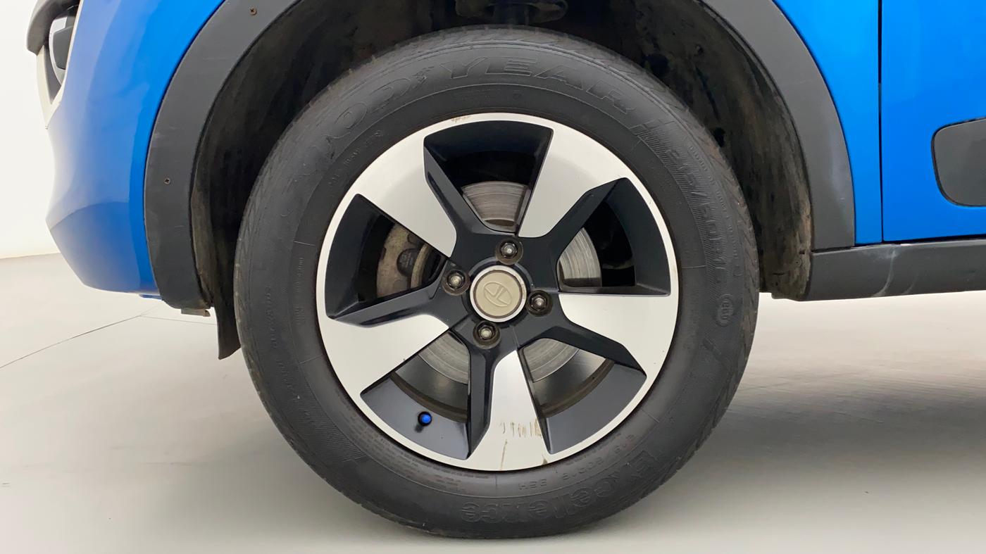 2018 Tata NEXON XZ PLUS DIESEL, Diesel, Manual, 69,566 km, Left Front Wheel