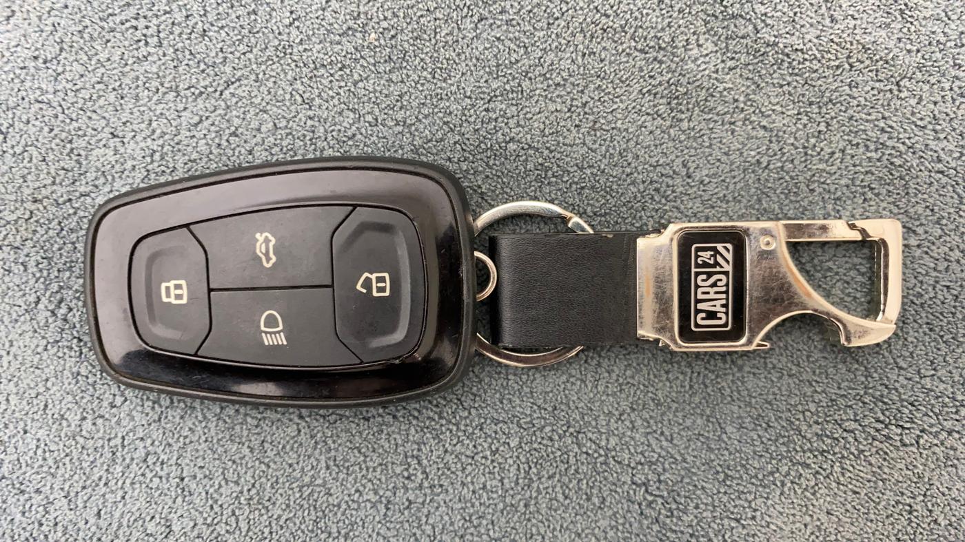 2018 Tata NEXON XZ PLUS DIESEL, Diesel, Manual, 69,566 km, Key Close Up