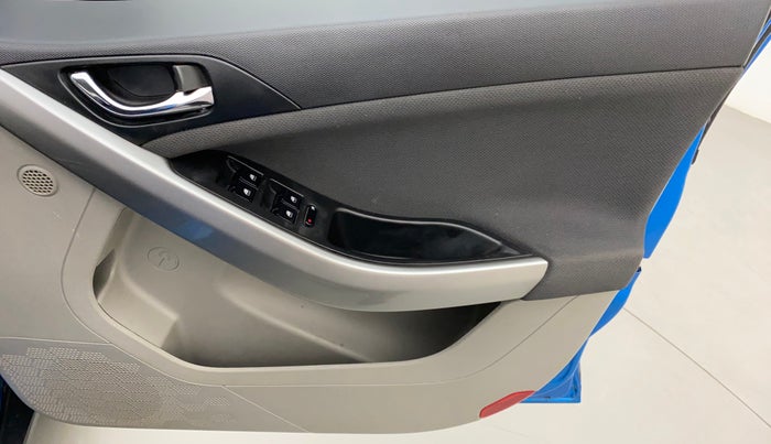 2018 Tata NEXON XZ PLUS DIESEL, Diesel, Manual, 69,566 km, Driver Side Door Panels Control