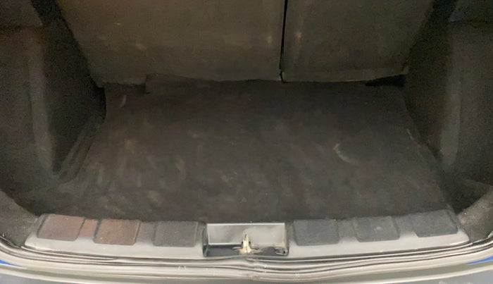 2018 Tata NEXON XZ PLUS DIESEL, Diesel, Manual, 69,566 km, Boot Inside