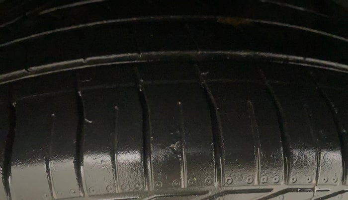 2019 Tata NEXON XZ PLUS PETROL, Petrol, Manual, 40,646 km, Left Front Tyre Tread