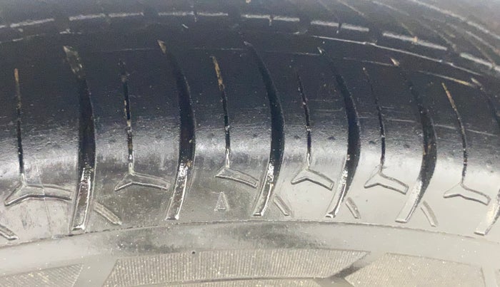 2019 Tata Tiago XZ PLUS PETROL, Petrol, Manual, 66,275 km, Left Front Tyre Tread