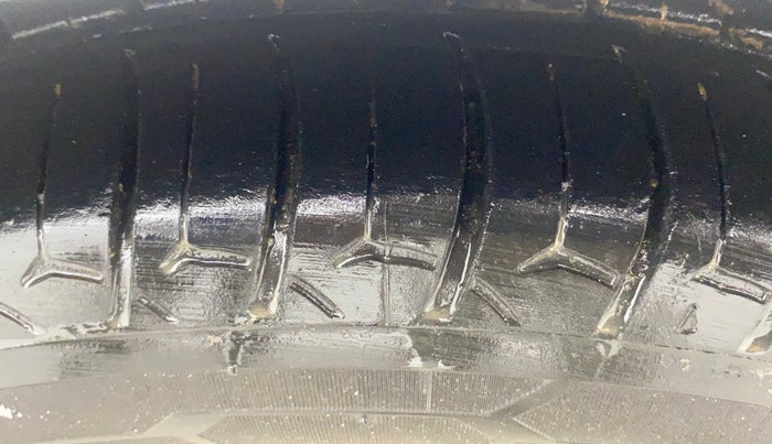 2019 Tata Tiago XZ PLUS PETROL, Petrol, Manual, 66,275 km, Right Front Tyre Tread