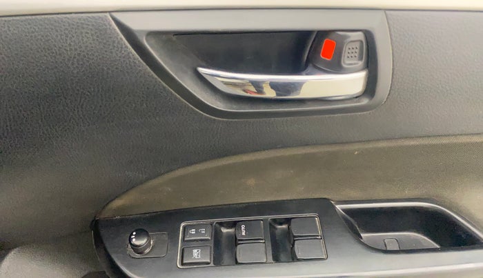 2014 Maruti Swift VXI, Petrol, Manual, 84,734 km, Driver Side Door Panels Control