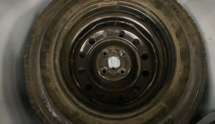 2014 Maruti Swift VXI, Petrol, Manual, 84,734 km, Spare Tyre