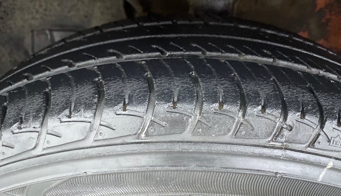 2019 Maruti New Wagon-R VXI 1.2L, Petrol, Manual, 21,786 km, Left Front Tyre Tread