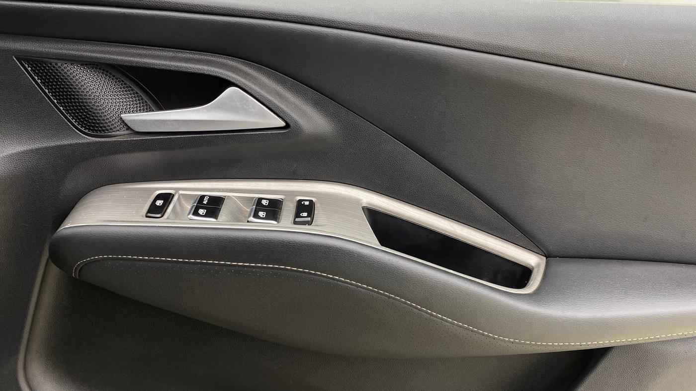 2024 MG HECTOR Select Pro 1.5 Turbo CVT , Petrol, Automatic, 35,544 km, Driver Side Door Panels Control