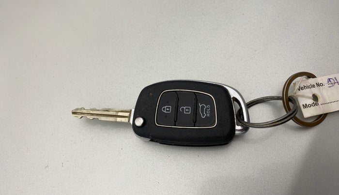 2016 Hyundai Elite i20 SPORTZ 1.2, Petrol, Manual, 49,189 km, Key Close Up