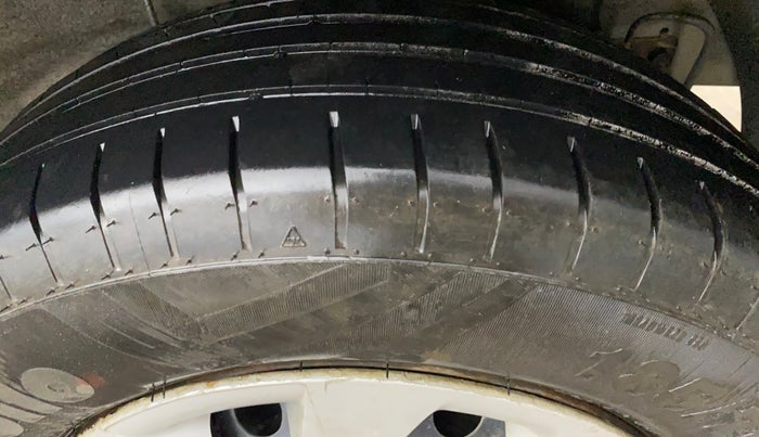 2016 Hyundai Elite i20 SPORTZ 1.2, Petrol, Manual, 49,189 km, Left Rear Tyre Tread