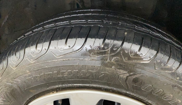 2016 Hyundai Elite i20 SPORTZ 1.2, Petrol, Manual, 49,189 km, Right Front Tyre Tread