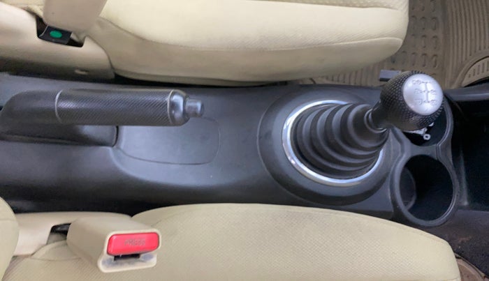 2012 Honda Brio V MT, Petrol, Manual, 95,376 km, Gear Lever