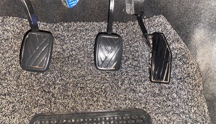 2016 Maruti Baleno ALPHA DIESEL 1.3, Diesel, Manual, 1,09,112 km, Pedals