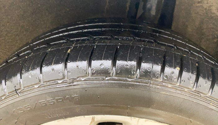 2016 Maruti Baleno ALPHA DIESEL 1.3, Diesel, Manual, 1,09,112 km, Left Rear Tyre Tread