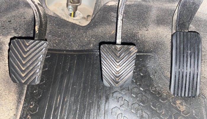 2018 Hyundai Verna 1.6 VTVT SX, Petrol, Manual, 75,371 km, Pedals