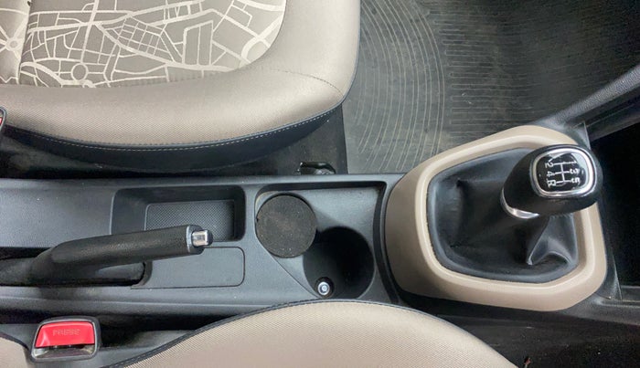 2016 Hyundai Xcent SX 1.2, Petrol, Manual, 37,368 km, Gear Lever