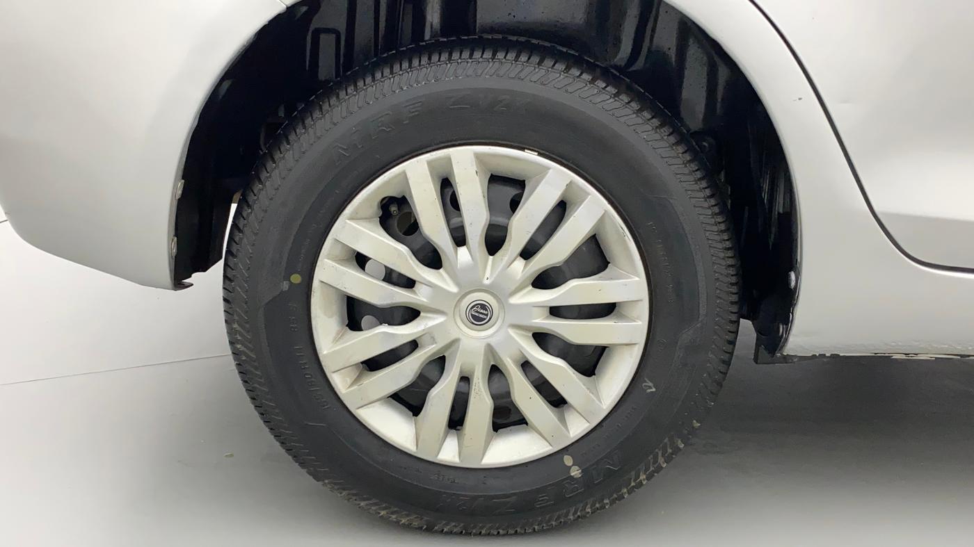 2013 Maruti Swift Dzire VXI, Petrol, Manual, 71,543 km, Right Rear Wheel