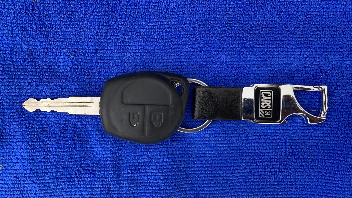 2013 Maruti Swift Dzire VXI, Petrol, Manual, 71,543 km, Key Close Up